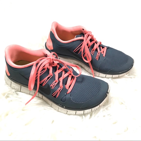 Nike Shoes - 🌵 Nike Free 5.0 Size 8 Lace Up Sneakers Shoes